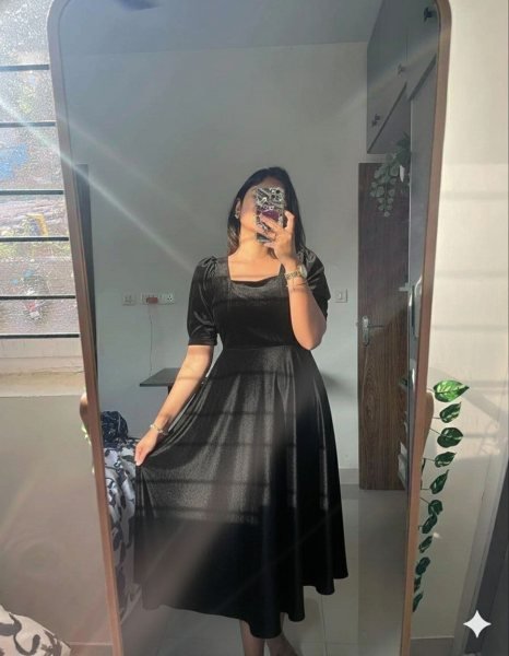 Elegant Black Velvet Dress with Short Sleeves for Evening Party Wear Western Ladies Top Wholesale