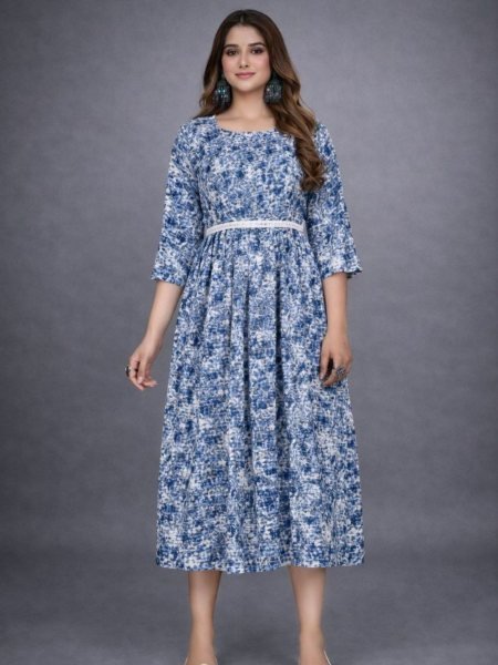 Elegant Blue Crepe Kurti with Stylish Side Slit for Daily Wear Kurtis