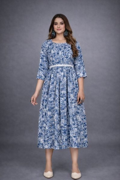 Elegant Blue Crepe Kurti with Stylish Side Slit for Daily Wear Printed Kurtis