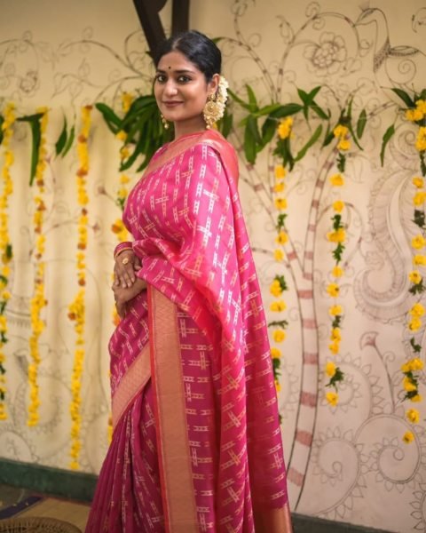 Elegant Dark Pink Banarasi Soft Silk Saree Budget Friendly with Rich Traditional Look Banarasi Saree Wholesale
