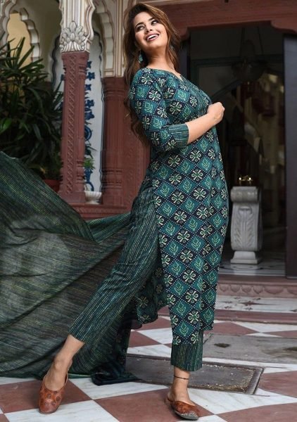 Elegant Floral Print Straight Kurta with Trousers   Dupatta at Manufacturer Rate  Straight Cut Long Kurtis