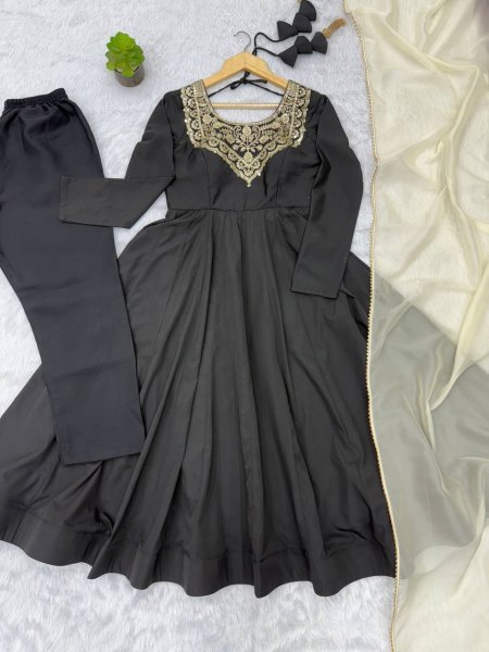 Elegant Black French Crepe Anarkali Gown with Embroidery Work for Party Wear Anarkali Kurtis 
