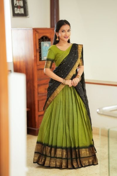 Elegant Green Kanjivaram Silk Lehenga Choli with Zari Weaving and Georgette Dupatta Half Saree Lehenga
