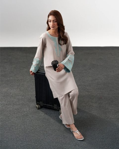 Elegant Grey Designer Chanderi Silk Kurti Pant Suit with Elegant Embroidery Work CO ORD Sets