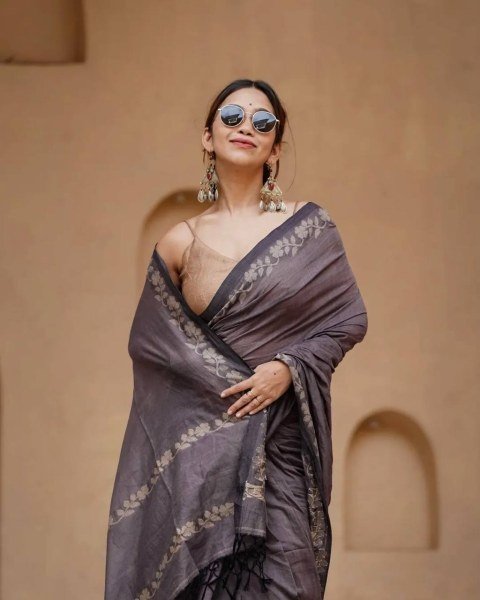 Elegant Grey Printed Saree with Matching Satin Banglory Blouse Piece Cotton Sarees Wholesale