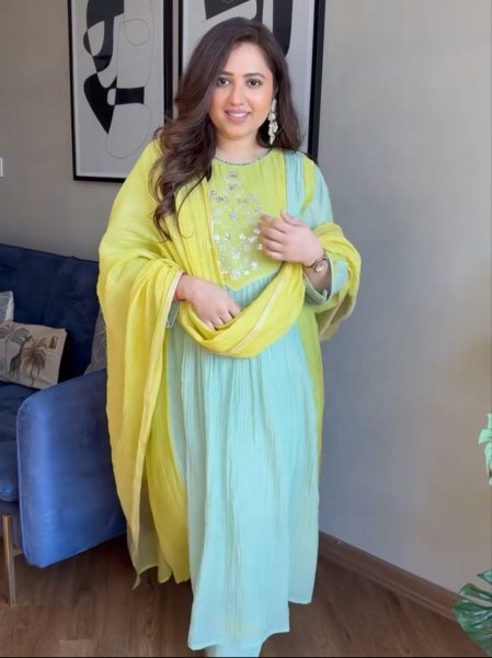 Elegant  Mul Chanderi Kurta Pant Set with Beautiful Banarasi Lagadi Duppta for Women s Ethnic Collection 3 Piece Kurti Set