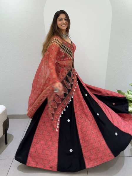 Elegant Red Black Navratri Printed Rayon Lehenga Choli with Real Mirror Work For Navrati Navratri Lehnega Choli