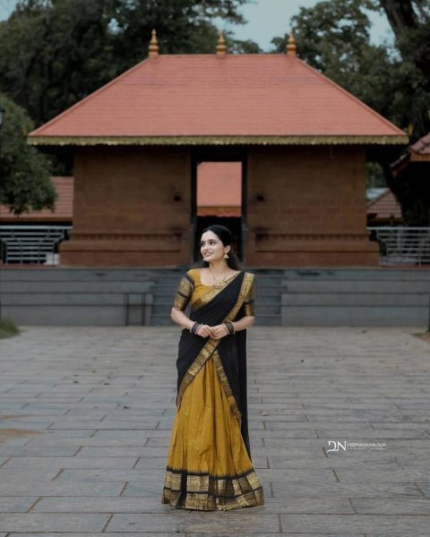 Elegant Yellow Kanjivaram Silk Half Saree Set with Banarasi Zari Work Blouse Half Saree Lehenga