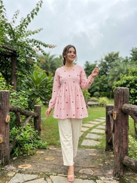 Enduring Pink Cotton Top Pant Set with Heart Embroidery for Summer Wear Kurtis