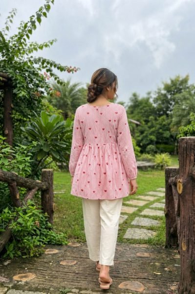 Enduring Pink Cotton Top Pant Set with Heart Embroidery for Summer Wear Tunics kurti