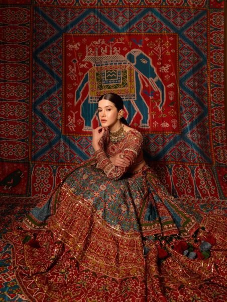 Enduring Teal Blue Heavy Muslin Cotton Kutchi Lehenga Choli with Real Mirror Embroidery Navratri Lehnega Choli