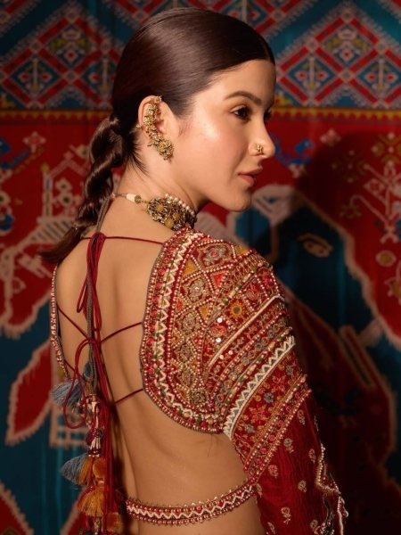 Enduring Teal Blue Heavy Muslin Cotton Kutchi Lehenga Choli with Real Mirror Embroidery Navratri Lehnega Choli
