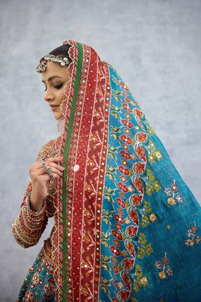 Enduring Teal Blue Heavy Muslin Cotton Kutchi Lehenga Choli with Real Mirror Embroidery Navratri Lehnega Choli