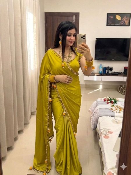 Enduring Yellow Simple Designer Saree for Women Ethnic Wear Sarees 