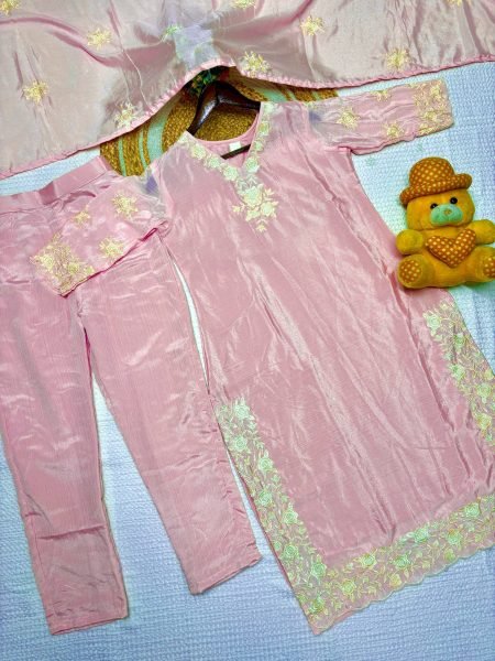 Ergonomic Chinon Kurti Pant Dupatta Set with Elegant Embroidery Work and Soft Micro Full Inner Embroidery Kurtis 