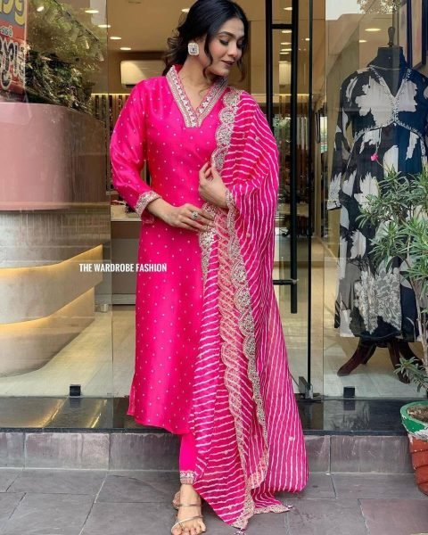 Ethereal Pink Heavy Chinon Silk Digital Print Kurti Pant Dupatta Set For Festival Printed Kurtis