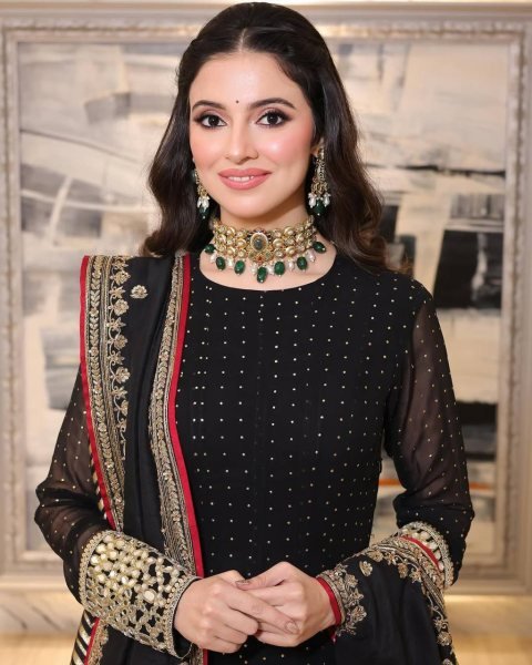 Ethnic Black Blooming Gown With Full Sleeves Using Embroidery Work For Women Ready To Wear Collection