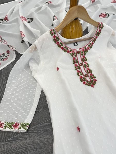 Ethnic Elegance Heavy Georgette Kurti Set with Stylish Dupatta Ready to Wear 3 Piece Kurti Set