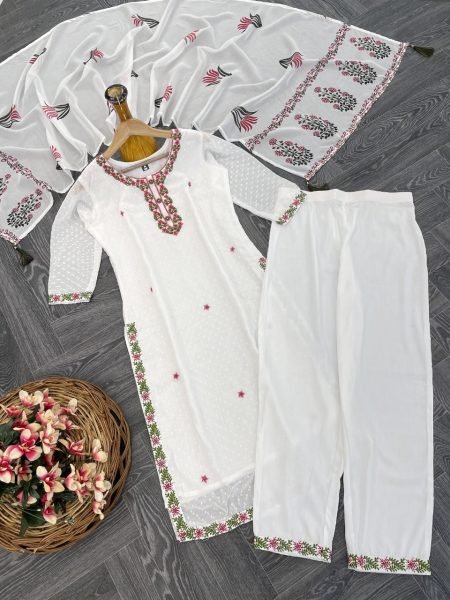 Ethnic Elegance Heavy Georgette Kurti Set with Stylish Dupatta Ready to Wear 3 Piece Kurti Set