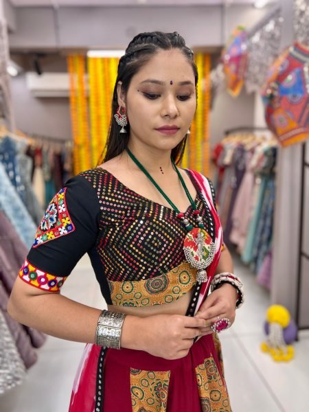 Ethnic Festival Couple Dress Set Gamthi Embroidery Lehenga & Contrast Kurta Combo Navratri Lehnega Choli