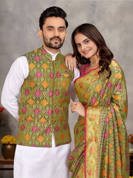 Ethnic Indian Couple Wear Kurta Pajama with Koti for Men and Matching Saree for Women Online Wholesale Collection Couple Combo collection 