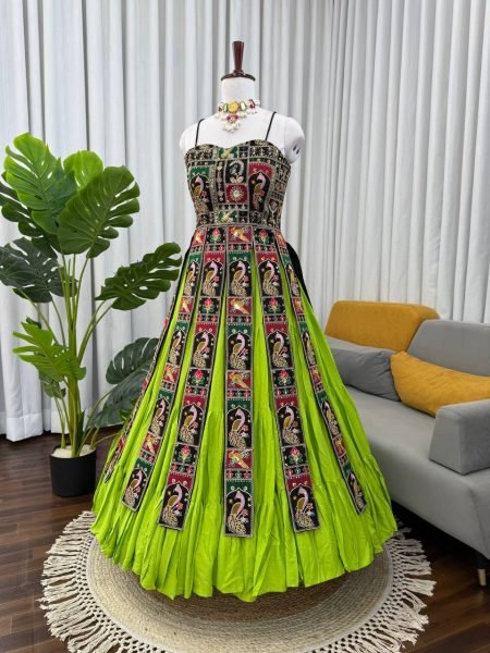 Ethnic Parrot Green Elegant Bangalore Silk Lehenga Set with Sequins Thread Work Design Navratri Lehnega Choli