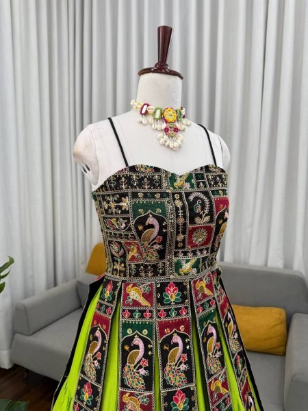 Ethnic Parrot Green Elegant Bangalore Silk Lehenga Set with Sequins Thread Work Design Navratri Lehnega Choli