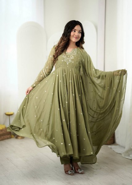 Ethnic Wear Pisat Faux Georgette Gown Set with Embroidered Dupatta at Wholesale Rate Ready To Wear Collection