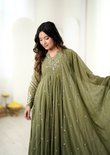 Ethnic Wear Pisat Faux Georgette Gown Set with Embroidered Dupatta at Wholesale Rate Ready To Wear Collection