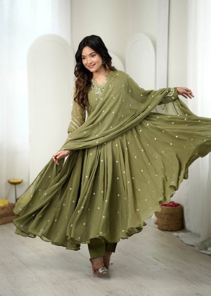 Ethnic Wear Pisat Faux Georgette Gown Set with Embroidered Dupatta at Wholesale Rate Ready To Wear Collection