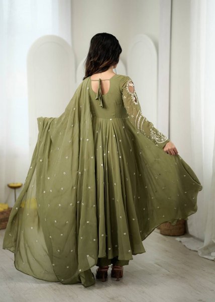 Ethnic Wear Pisat Faux Georgette Gown Set with Embroidered Dupatta at Wholesale Rate Ready To Wear Collection