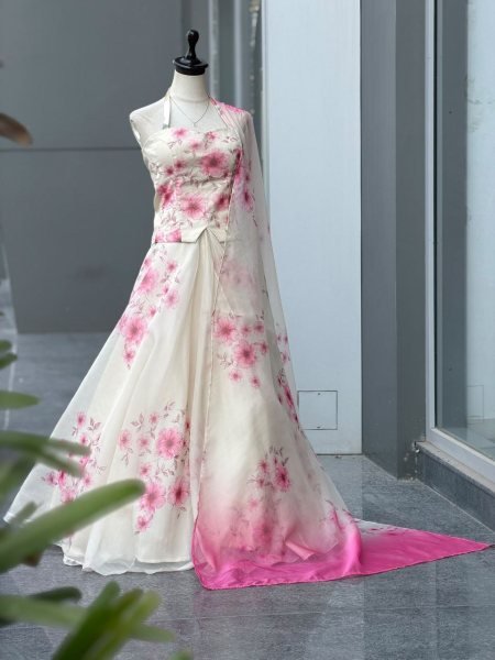 Ethnic White Designer Organza Lehenga with Digital Print and Padded Blouse for Party Designer Lehenga Choli