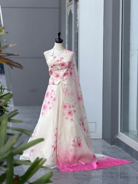 Ethnic White Designer Organza Lehenga with Digital Print and Padded Blouse for Party Designer Lehenga Choli