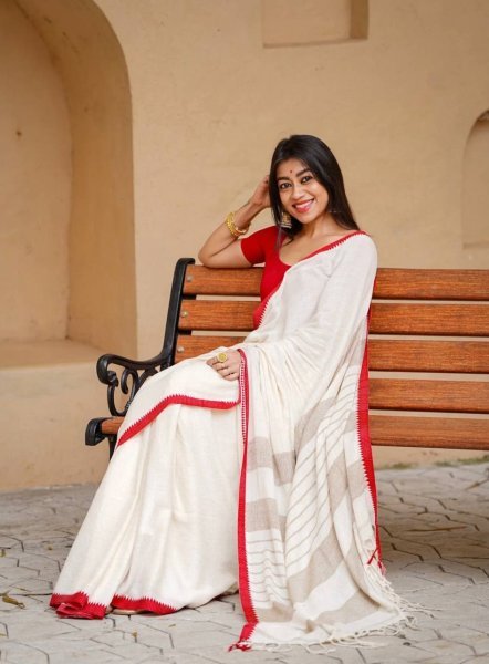 Ethnic White Premium Linen Cotton Digital Printed Saree with Contrast Border Printed Cotton Sarees Wholesale