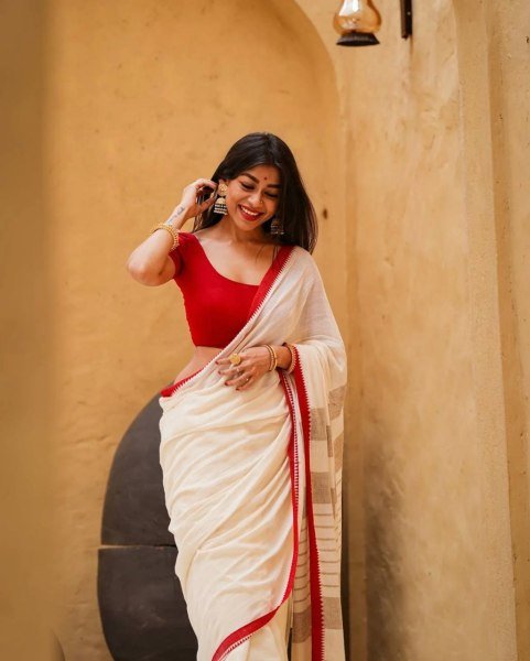 Ethnic White Premium Linen Cotton Digital Printed Saree with Contrast Border Printed Cotton Sarees Wholesale