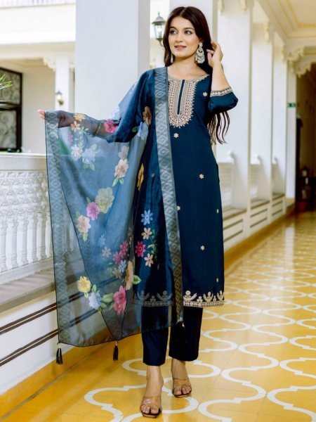 Everyday Wear Comfy Viscose Chanderi Embroidered Kurti Set with Printed Jacquard Organza Dupatta 