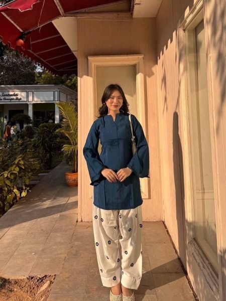 Exceptional Blue Rayon Suit with Farshi Salwar at Wholesale Rate for Women Kurtis