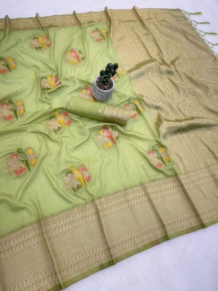 Exceptional Green and Gold Banarasi Silk Saree for Grand Occasions  Cotton Sarees Wholesale
