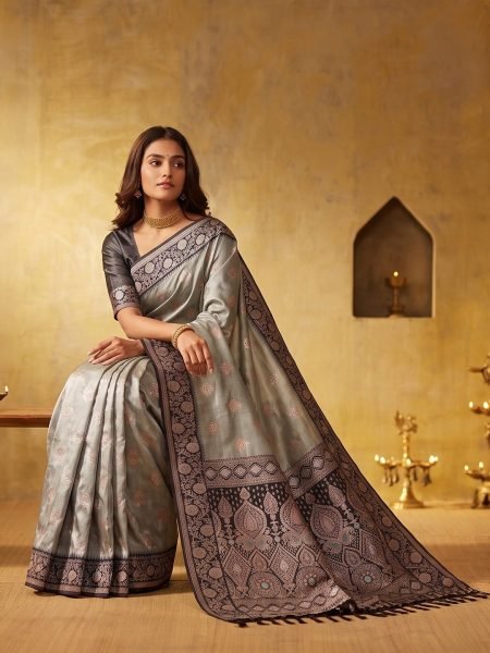 Exceptional Grey Designer Silk Blend Saree with Designer Pallu at Manufacturer Rate Silk Sarees Wholesale