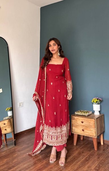 Exceptional Red Women s Heavy Faux Georgette Kurta Pant Dupatta Set with Embroidery Ready To Wear Collection