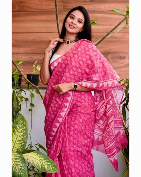 Exclusive Pink Cotton Kota Check Digital Printed Saree with Rich Pallu for Festival Printed Cotton Sarees Wholesale
