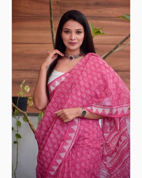 Exclusive Pink Cotton Kota Check Digital Printed Saree with Rich Pallu for Festival Printed Cotton Sarees Wholesale