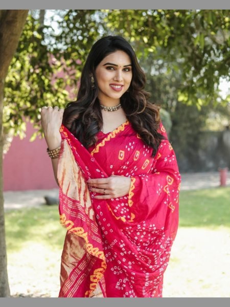 Exclusive Pure Bandhej silk saree  with Zari Weaving  Bandhej Sarees Wholesale