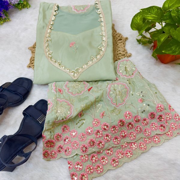 Exclusive Saga Green Silk Cordset With Floral Embroidery Bell Slleves For Women Ready To Wear Collection