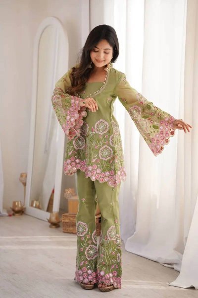 Exclusive Saga Green Silk Cordset With Floral Embroidery Bell Slleves For Women Ready To Wear Collection