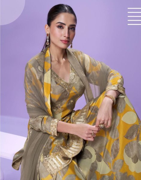 Exclusive Sayuri Vaani 4Pc Catalog Readymade Chinon Silk Designer Suits Wholesale Full Set Salwar Kameez