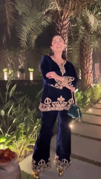 Exclusive Viscose Velvet Embroidered Top   Plazzo Co ord Set with Matching Potli for Party Wear Kurti With Bottom Wholesale