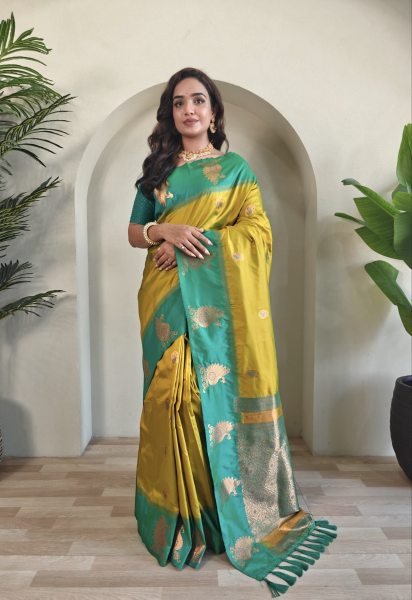 Exclusive Yellow Women's Dual Tone Silk Saree With Mango Motifs Design Silk Sarees Wholesale