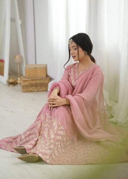 Exquisite Dusty Pink Crunchy Silk Anarkali Gown Pant Set with Lace Border Dupatta Using Embroidered Work Ready To Wear Collection