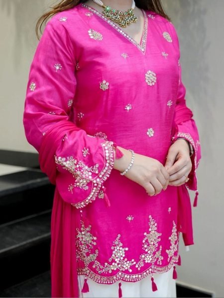 Exquisite Pink Pure Viscose Silk Embroidered Kurti Pant Set with Nazmin Dupatta Ready To Wear Collection